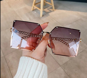 New Fashion Super Large Gradient Sunglasses With Retro Alloy Chain