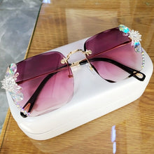 Load image into Gallery viewer, Stylish Square Rimless Shades For Women